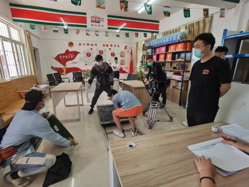 平塘县广告片拍摄公司：极简主义践行者，少即是多的视觉哲学
